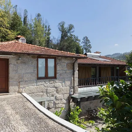 Host Wise - Boutique W Pool Travanca (Porto)