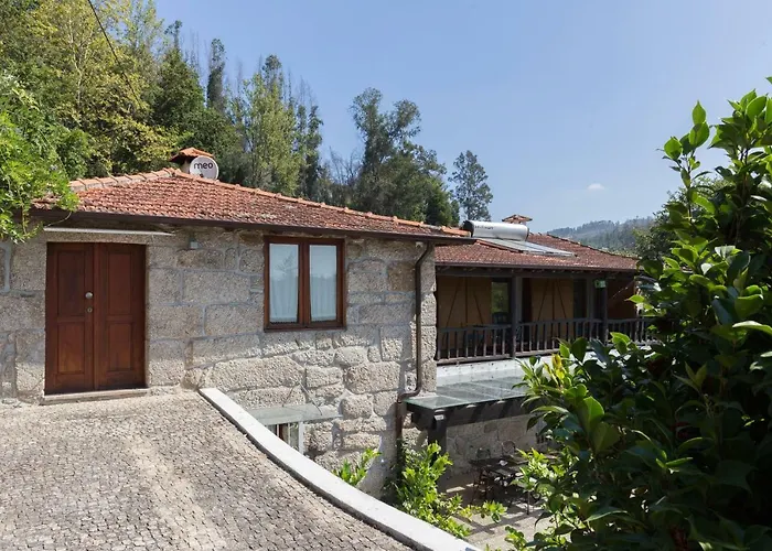 Host Wise - Boutique W Pool Travanca (Porto)