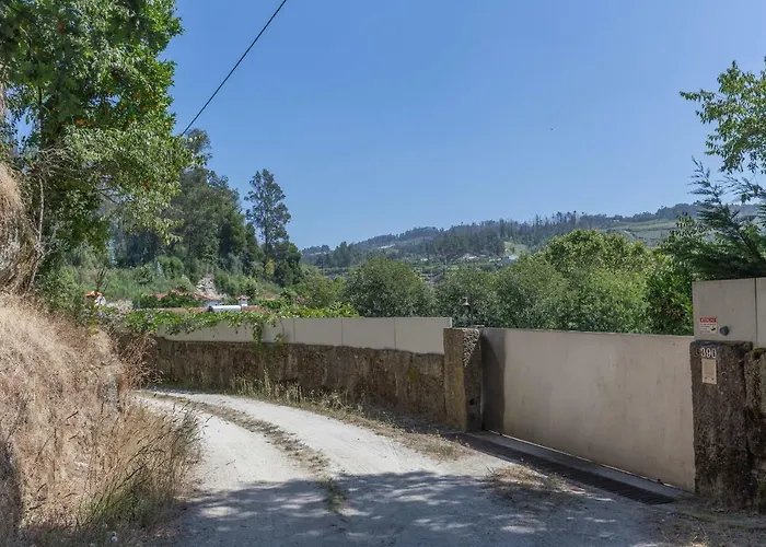 Host Wise - Boutique W Pool Travanca (Porto)