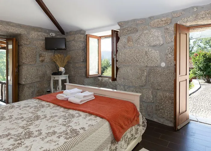 Host Wise - Boutique W Pool Travanca (Porto)