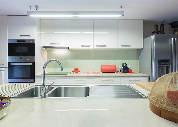 Host Wise - Boutique W Pool * Travanca (Porto)